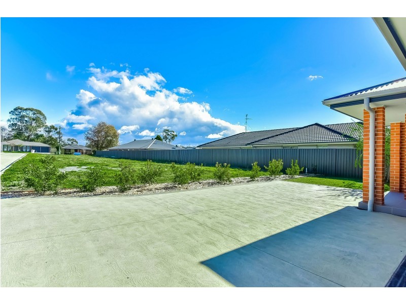 8a Ella Street, Hill Top NSW 2575