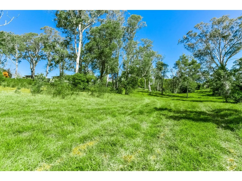 16 Myrtle Creek, Tahmoor NSW 2573