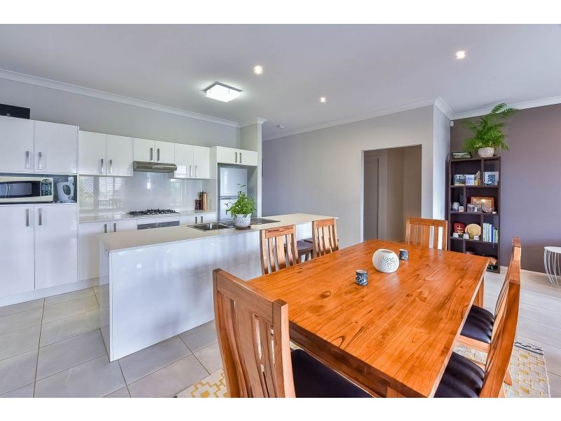 11 Maloney Chase, Wilton NSW 2571