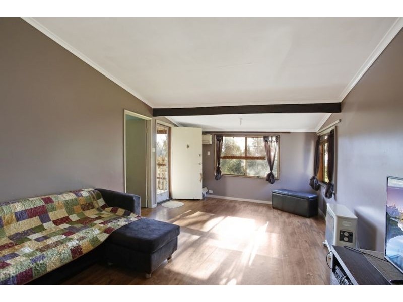 8 Krista Place, Tahmoor NSW 2573