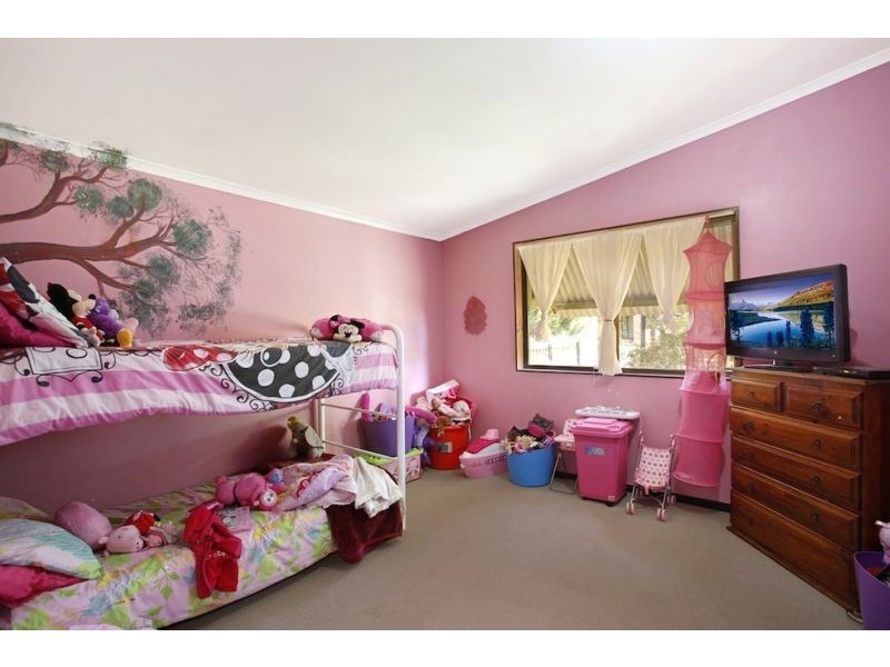 8 Krista Place, Tahmoor NSW 2573