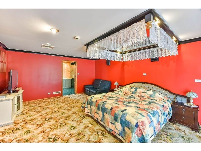 450 The W E Middleton Memorial Drive, Thirlmere NSW 2572
