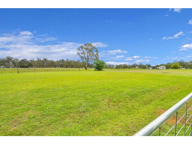 25 Nixon Road, Thirlmere NSW 2572
