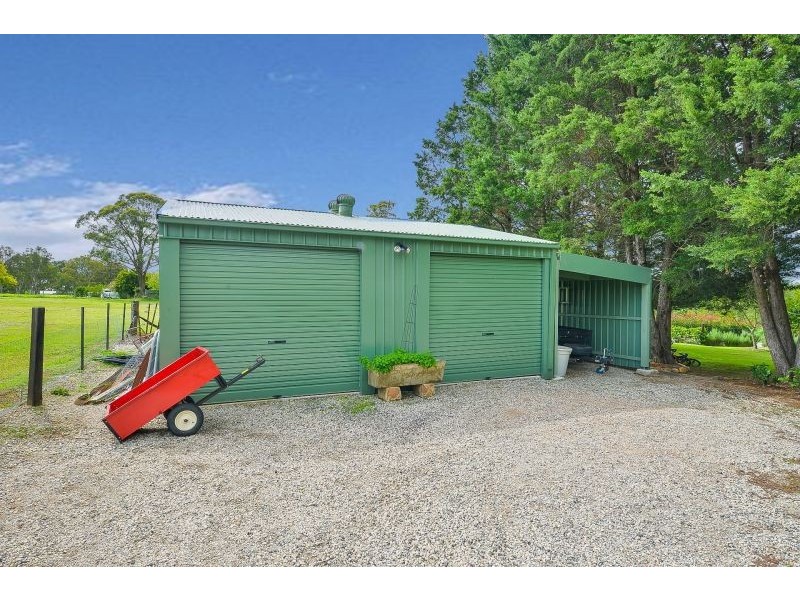 25 Nixon Road, Thirlmere NSW 2572