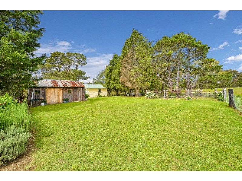 25 Nixon Road, Thirlmere NSW 2572