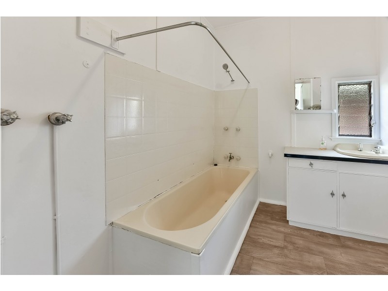 34 Railside Avenue, Bargo NSW 2574