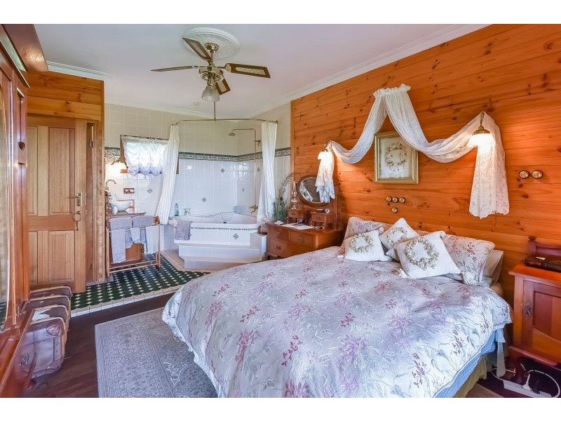 2330 Remembrance Drive, Picton NSW 2571