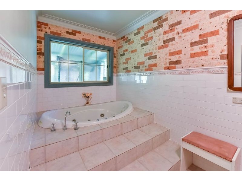 2 Eridge Park Road, Burradoo NSW 2576