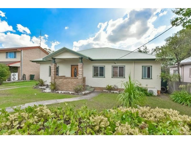 85 Remembrance Drive, Tahmoor NSW 2573