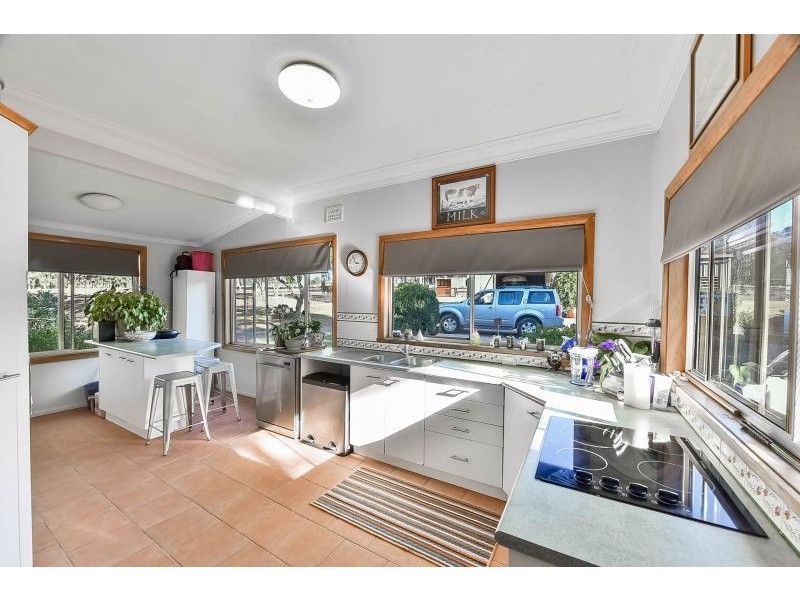 80 River Road, Tahmoor NSW 2573
