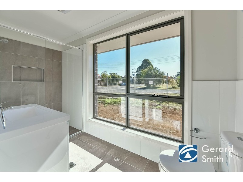 64 Westbourne Avenue, Thirlmere NSW 2572