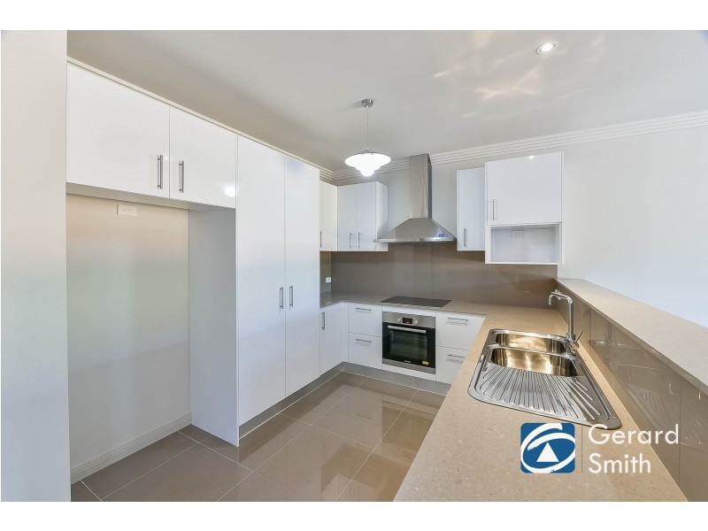 17/111 Menangle Street, Picton NSW 2571