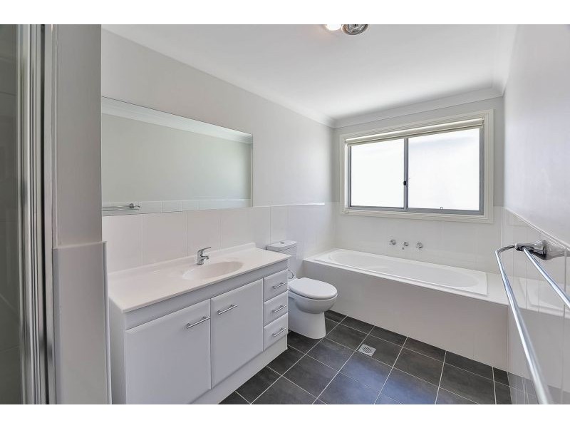 26 Abelia Street, Tahmoor NSW 2573