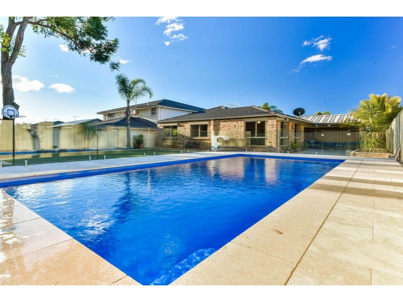 27 Lysander Avenue, Rosemeadow NSW 2560