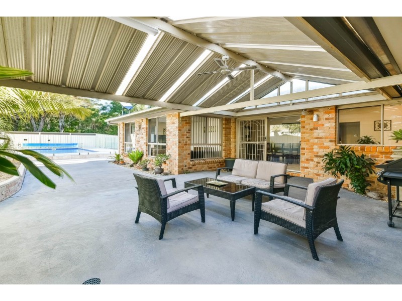 27 Lysander Avenue, Rosemeadow NSW 2560