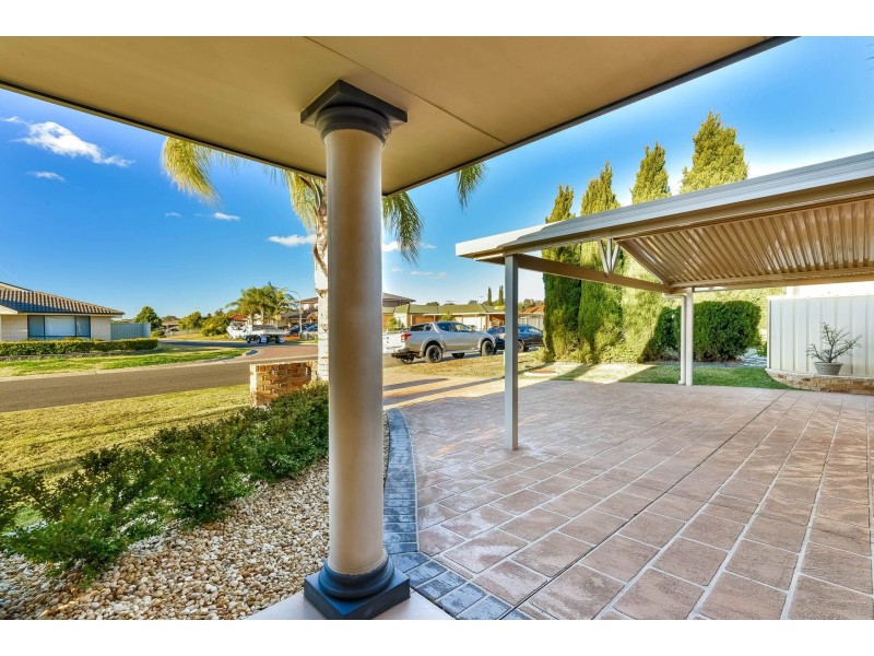 27 Lysander Avenue, Rosemeadow NSW 2560