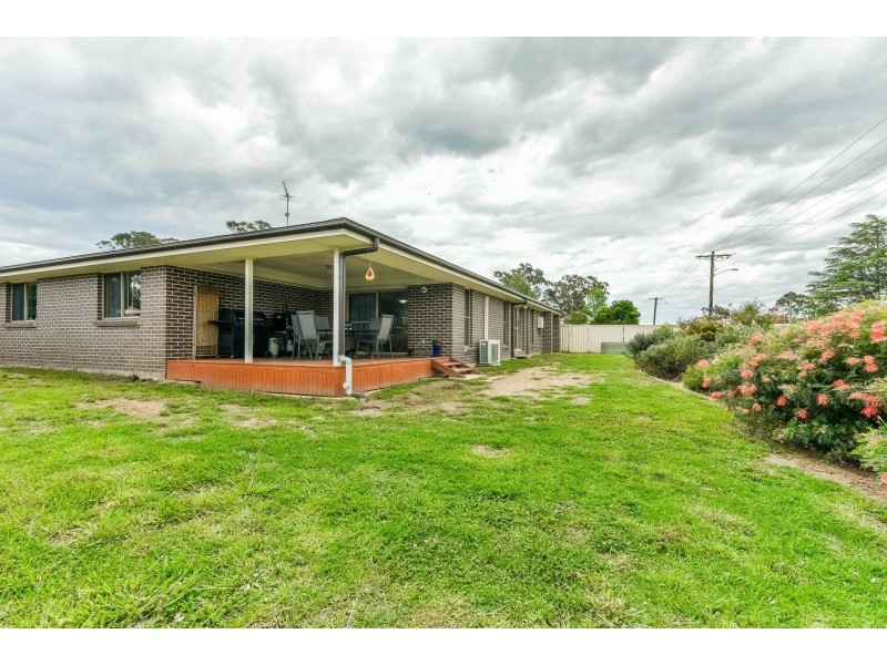 37 Pitt Street, Tahmoor NSW 2573