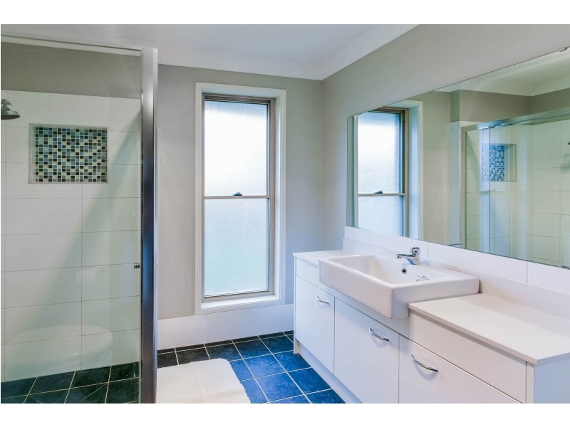 37 Pitt Street, Tahmoor NSW 2573