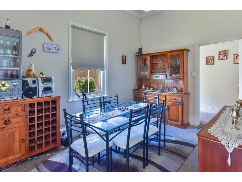 27 Oaks Street, Thirlmere NSW 2572