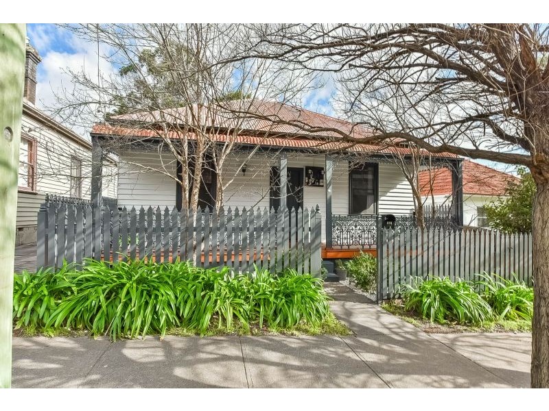 215 Menangle Street, Picton NSW 2571