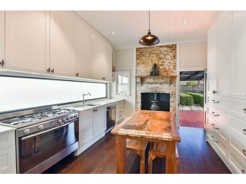 215 Menangle Street, Picton NSW 2571