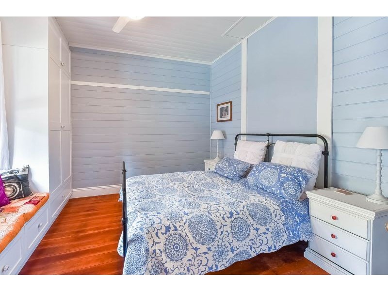 215 Menangle Street, Picton NSW 2571