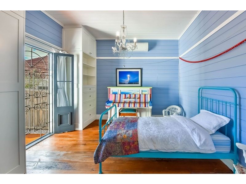 215 Menangle Street, Picton NSW 2571