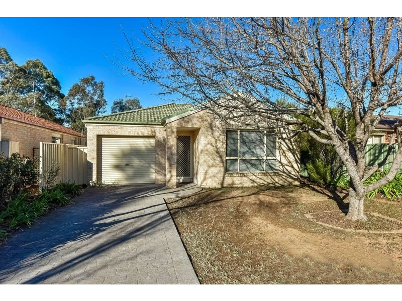 2/323 Thirlmere Way, Thirlmere NSW 2572