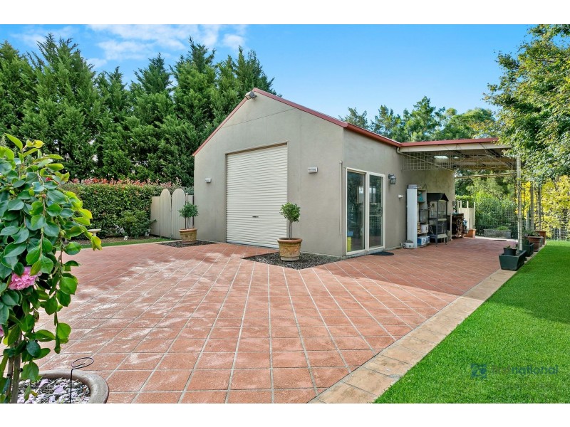 13 Davies Place, Picton NSW 2571