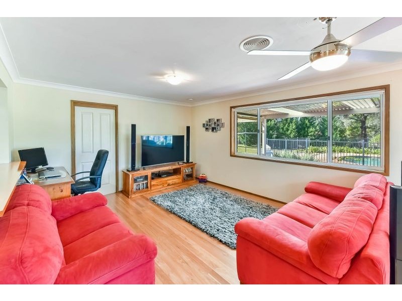 8 Horne Place, Bargo NSW 2574
