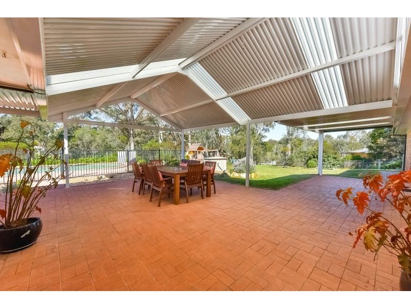 8 Horne Place, Bargo NSW 2574
