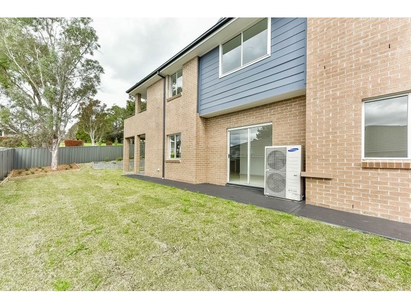 48 Remembrance Drive, Tahmoor NSW 2573