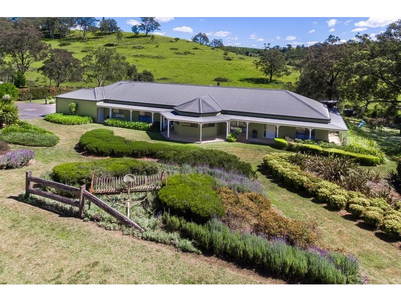 21 The Ironbarks, Picton NSW 2571