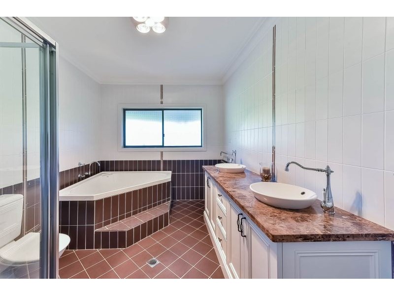 21 The Ironbarks, Picton NSW 2571