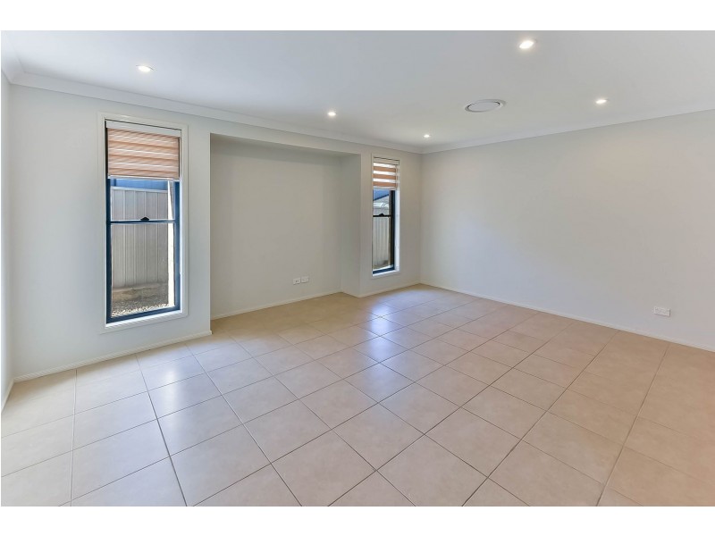 24 Agostini Circuit, Oran Park NSW 2570