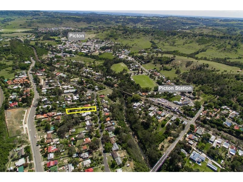 43 Lumsdaine Street, Picton NSW 2571