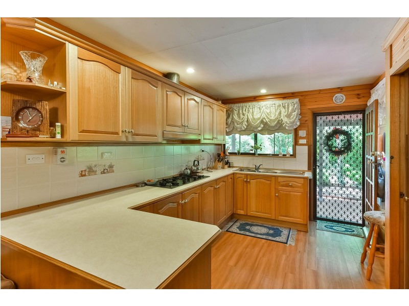 90 Shelleys Lane, Thirlmere NSW 2572