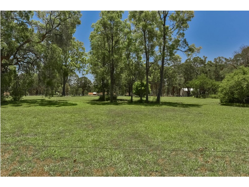 90 Shelleys Lane, Thirlmere NSW 2572