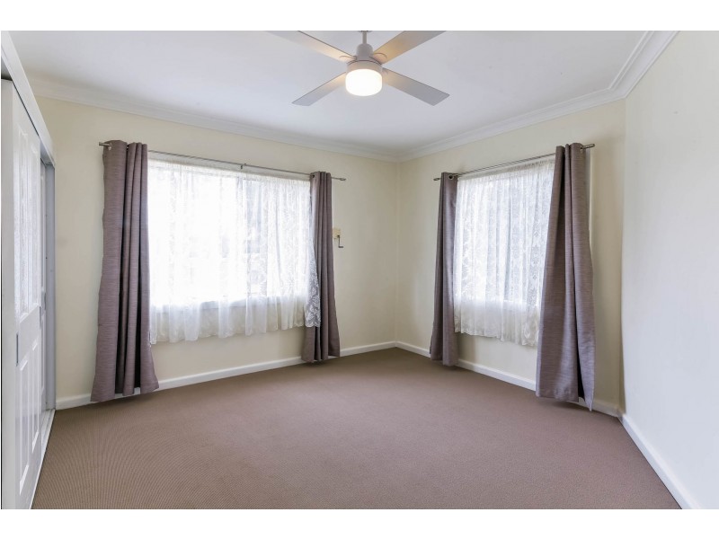 11 Thirlmere Way, Tahmoor NSW 2573