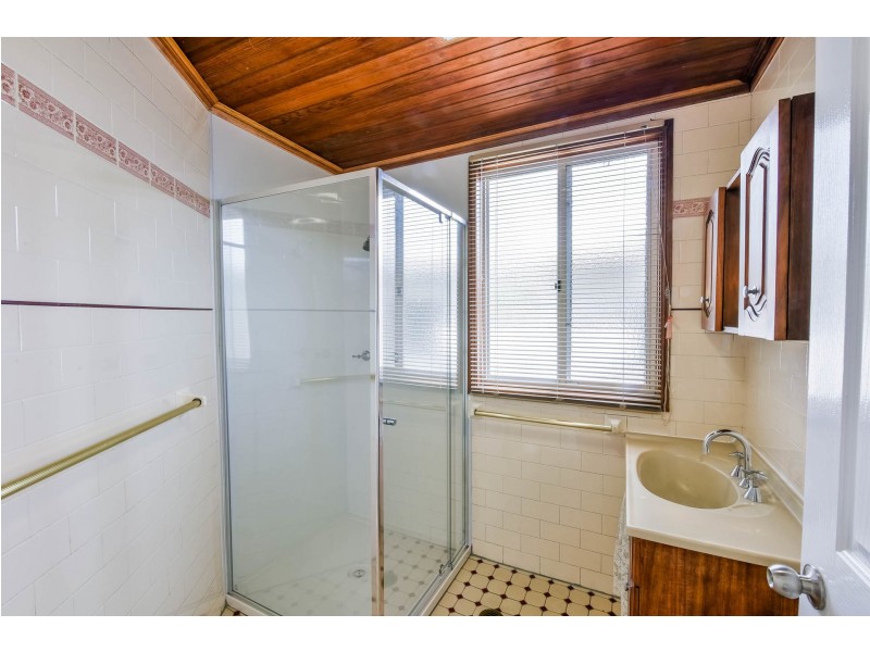 11 Thirlmere Way, Tahmoor NSW 2573