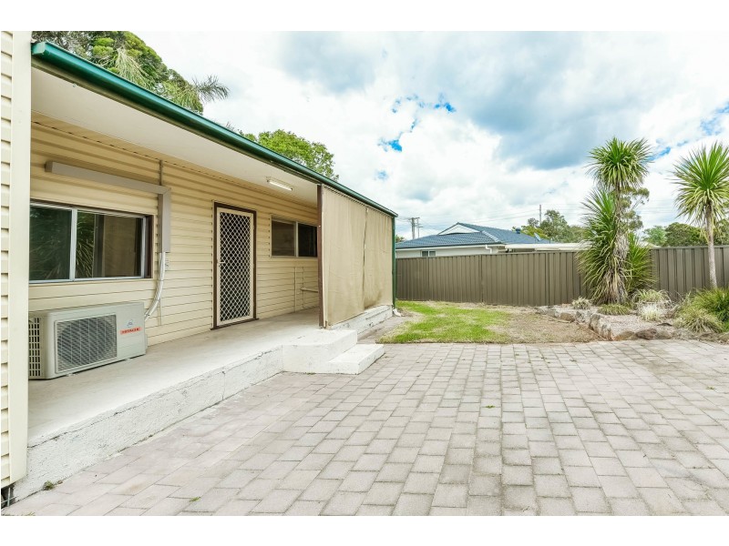11 Thirlmere Way, Tahmoor NSW 2573