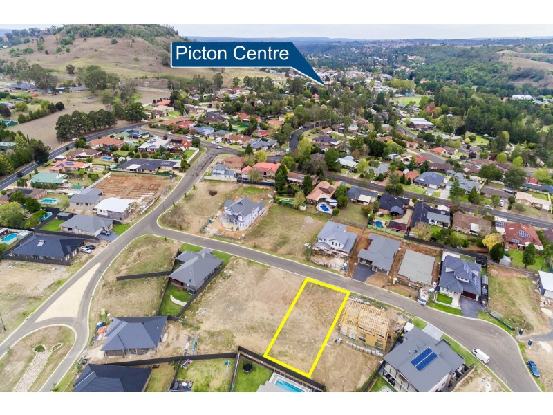 10 Charolais Way, Picton NSW 2571