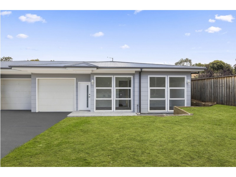 12E Remembrance Drive, Tahmoor NSW 2573