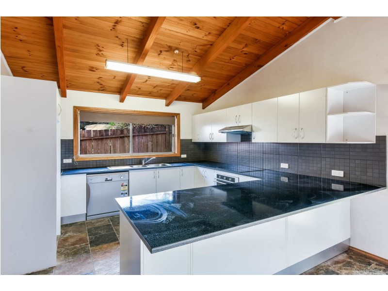 72 Remembrance Drive, Tahmoor NSW 2573