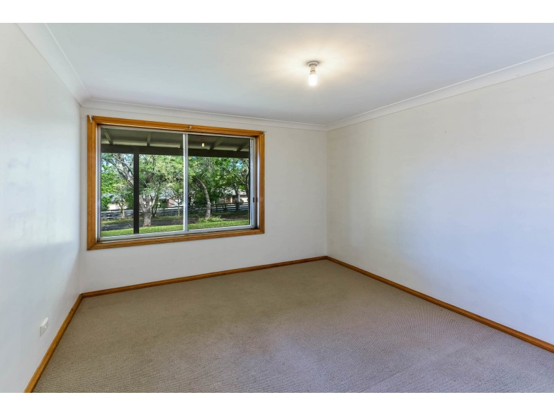 72 Remembrance Drive, Tahmoor NSW 2573