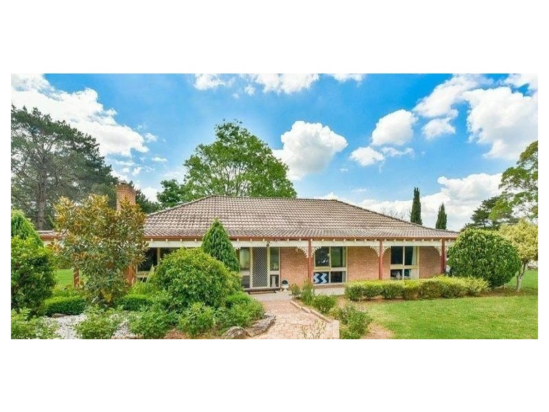 105 Myrtle Creek Avenue, Tahmoor NSW 2573