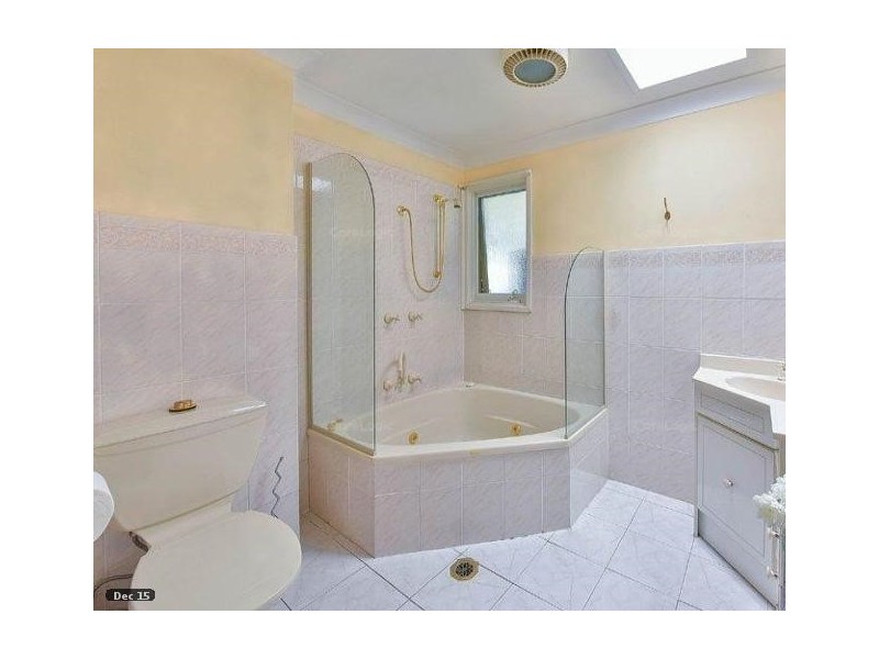 105 Myrtle Creek Avenue, Tahmoor NSW 2573