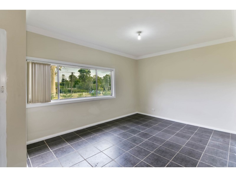 16 Harley Street, Yanderra NSW 2574