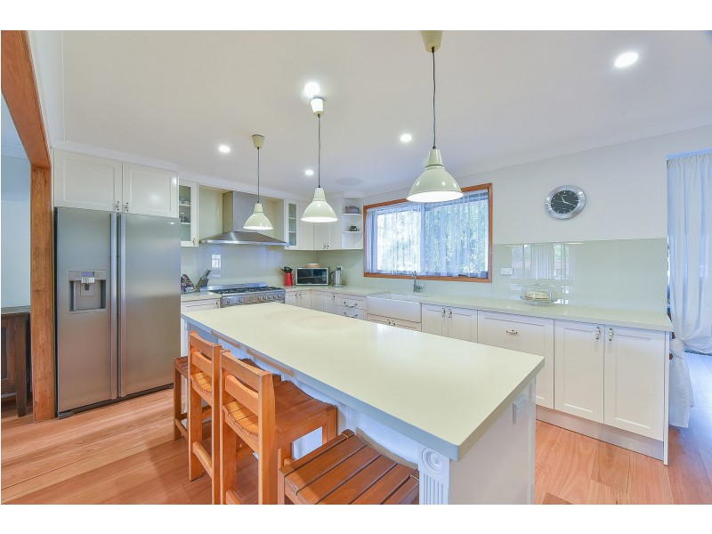 10 Park Avenue, Tahmoor NSW 2573