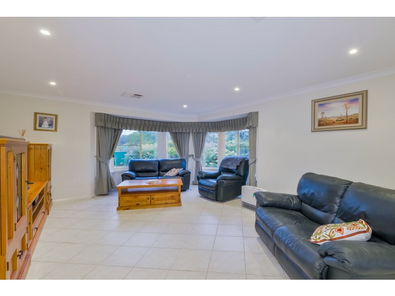 10 Emmett Street, Tahmoor NSW 2573
